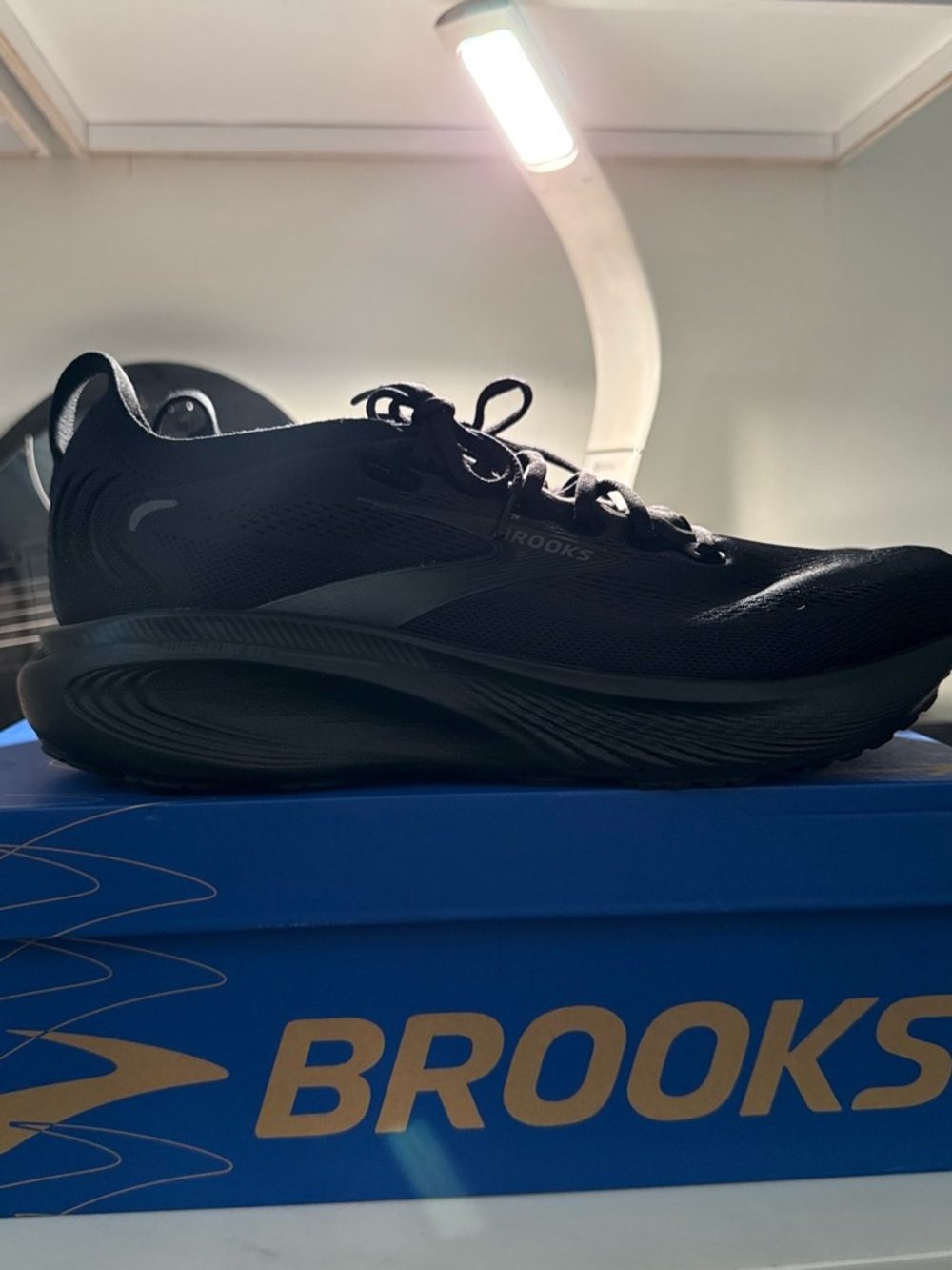Brooks Men's Black Athletic Running Shoe